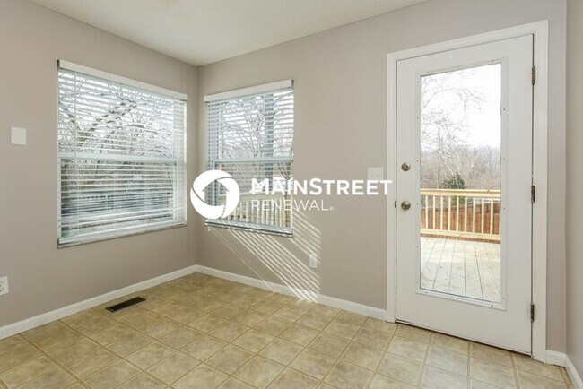 Foto del edificio - 3 Bedroom Pet-Friendly Home in GROVE CITY, OH with Main Street Renewal