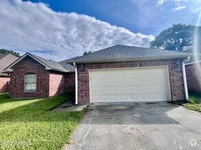 Building Photo - 204 Chevalier Blvd