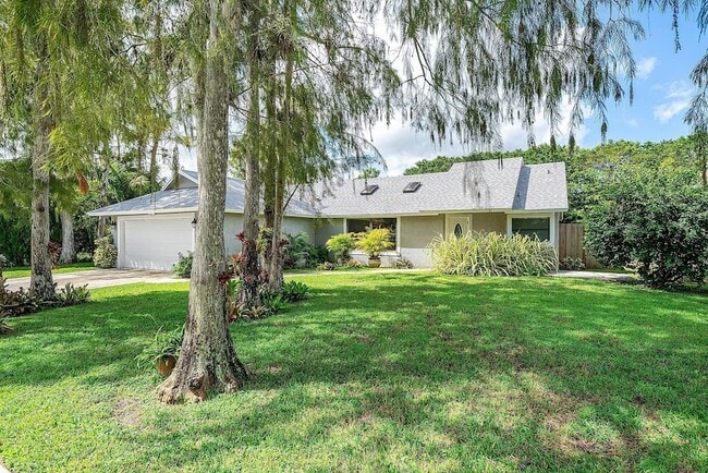 Foto del edificio - 1252 Raintree Ln