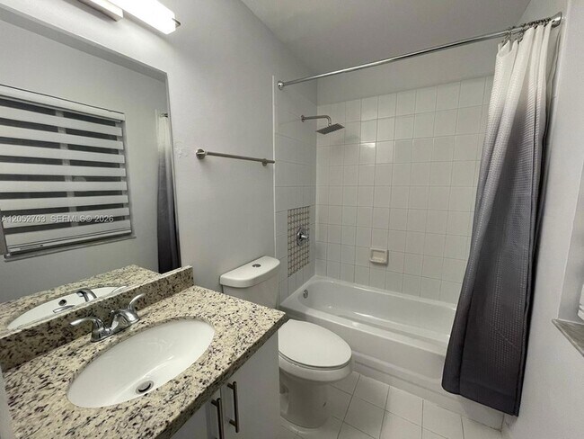 Foto del edificio - 312 NW 114th Ave