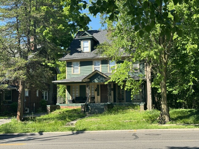 Foto del edificio - 14441 Superior Ave