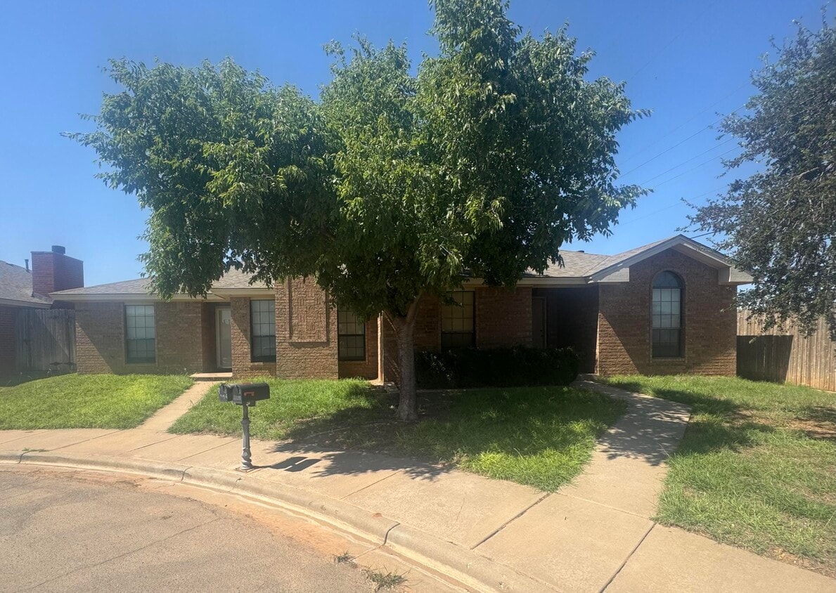 Foto principal - 3102 99th St