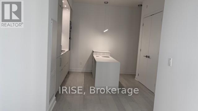 Building Photo - 11 Yorkville Ave