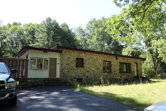 Building Photo - 845 Stafford St