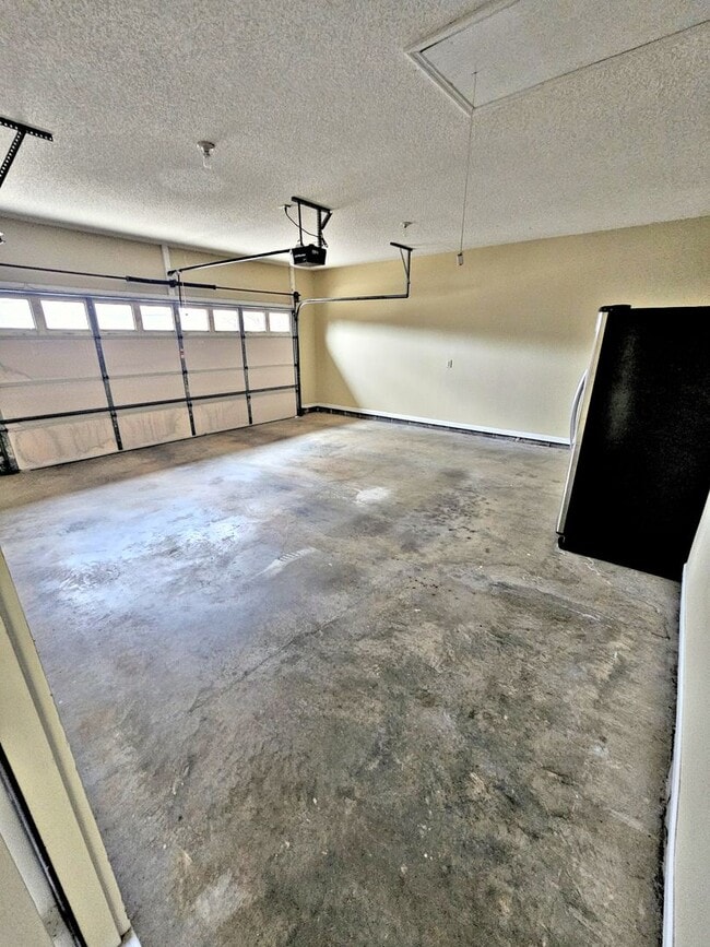 Building Photo - ***MOVE IN SPECIAL***HOUSE FOR RENT - DECATUR SE