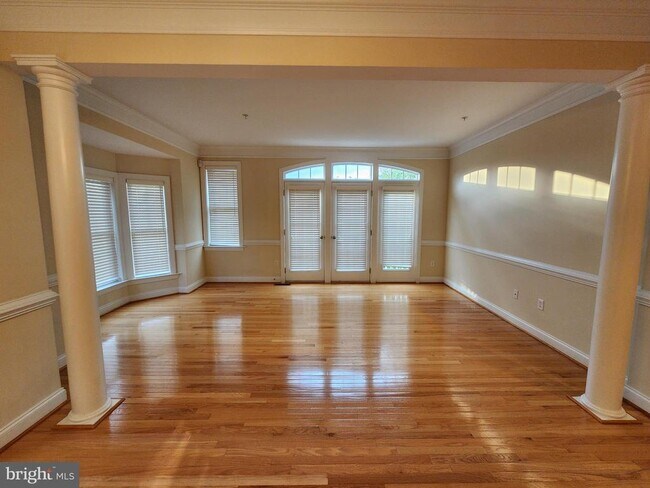 Foto del edificio - 9602 Silken Leaf Ct