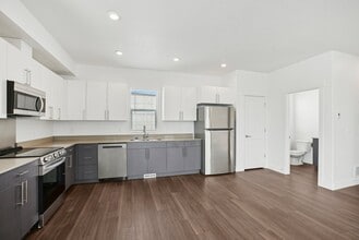 Gourmet Kitchen - Nova by Lotus