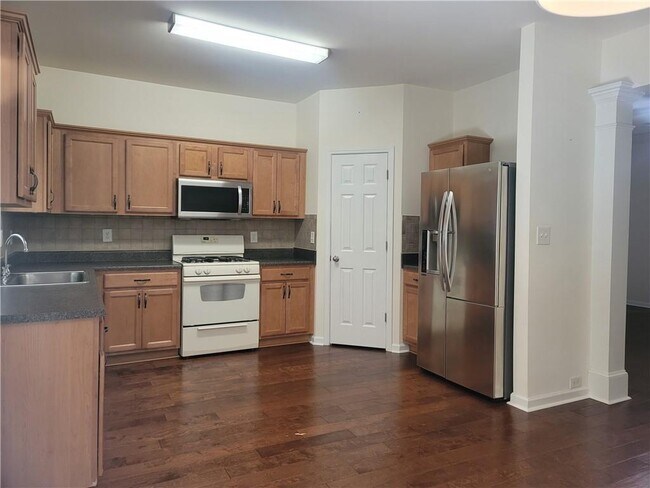 Foto del edificio - 3383 Marla Blvd NW