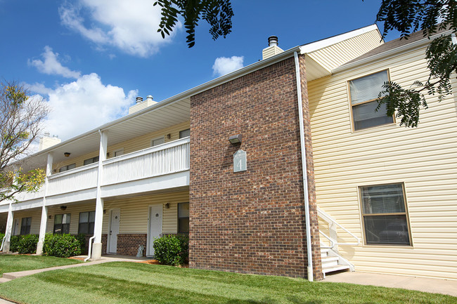 Buttonwood Tree Apartments Apartments - Wichita, KS | Apartments.com