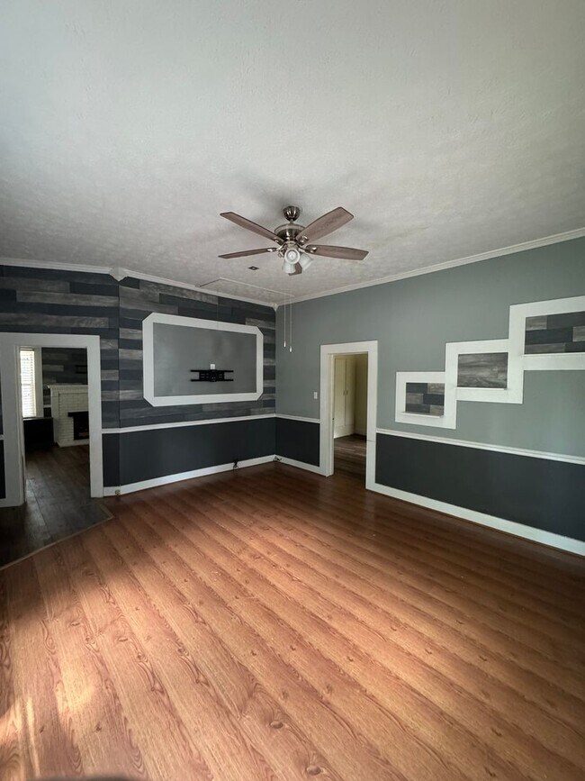 Foto del edificio - 202 Church Ave SE