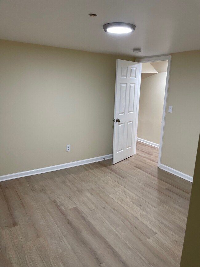 Foto del edificio - 529 Irving St NW