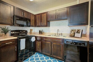 Building Photo - Park at Lake Magdalene Apartments and Townhomes