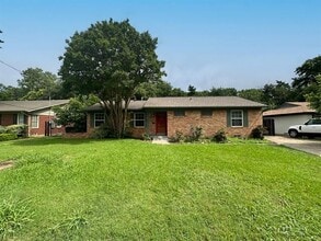 Building Photo - 6461 Danbury Ln