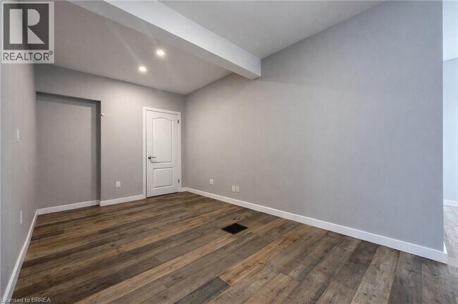 Photo du bâtiment - 33 Dumfries St