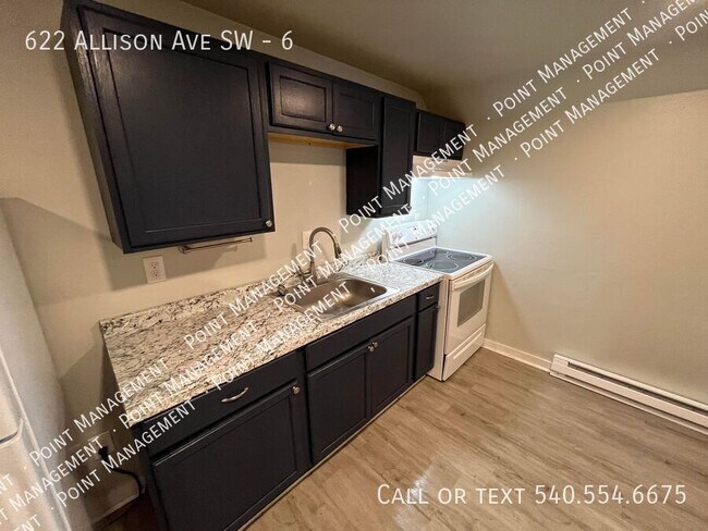 Foto del edificio - 622 Allison Ave SW