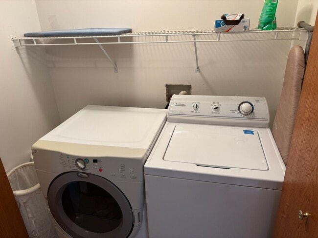 Wash & Dryer - 495 S 51st St