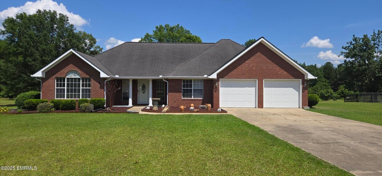 Foto principal - 8230 Reservoir Rd