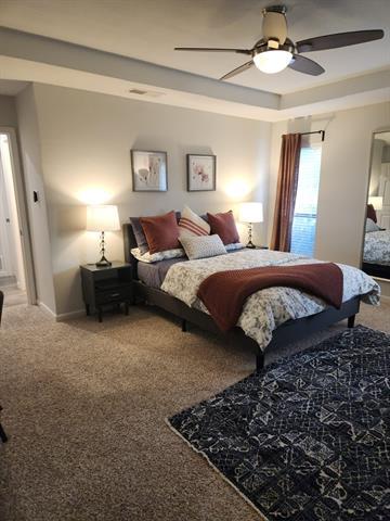 Building Photo - 16235 Red Wood Cir N