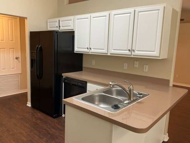 Foto del edificio - 12142 Corner Oaks Dr