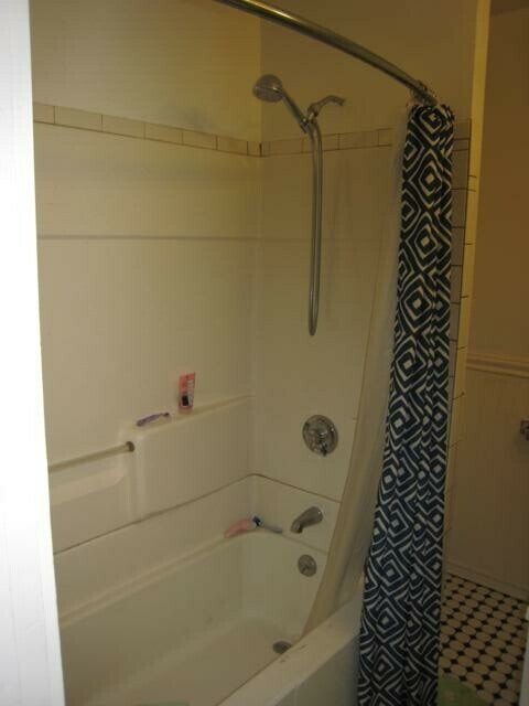 Building Photo - 62 Egmont St