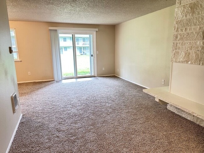 Building Photo - 509 Old Pacific Hwy SE