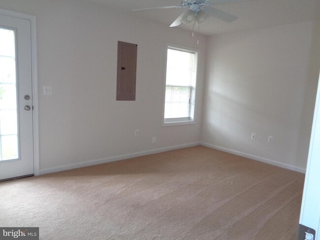 Foto del edificio - 23194 Westwood Ct