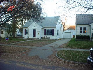 Primary Photo - 1108 S Walts Ave