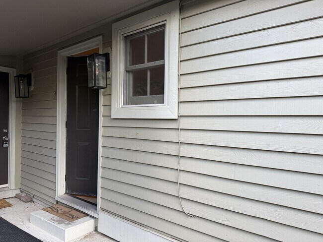 Foto del edificio - 8074 Maple Ave SE