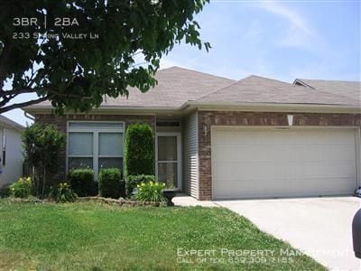 Foto principal - 233 Spring Valley Ln