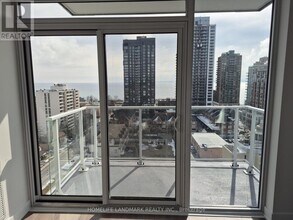 Building Photo - 2088 James St