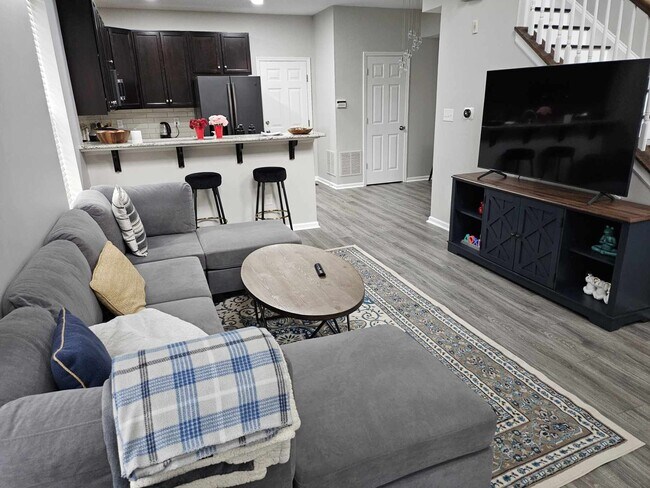 Building Photo - 1096 Worth Lane