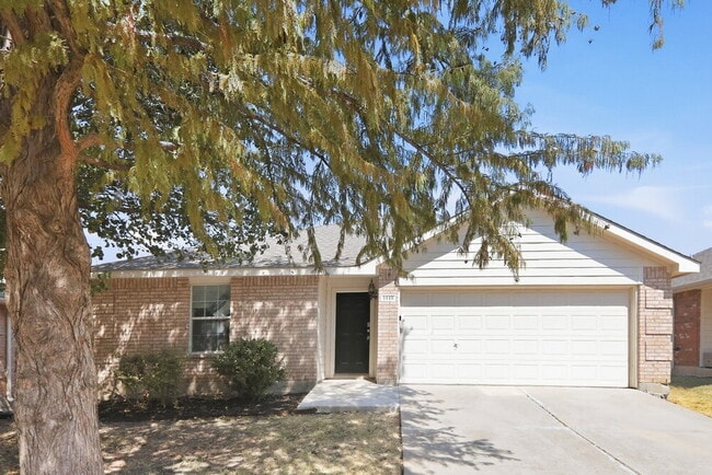 Building Photo - 1118 Antoinette Dr