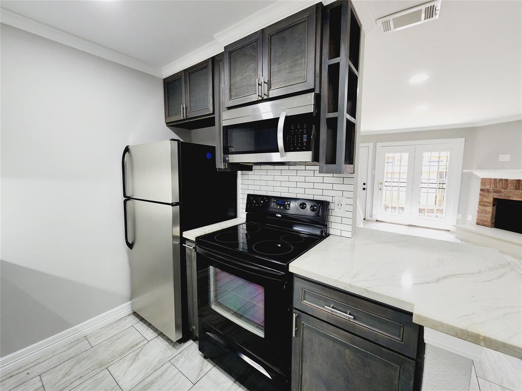 7402 Alabonson Rd Unit 301, Houston, TX 77088 Condo for Rent in