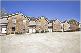 Building Photo - 2272 McCormick Lane