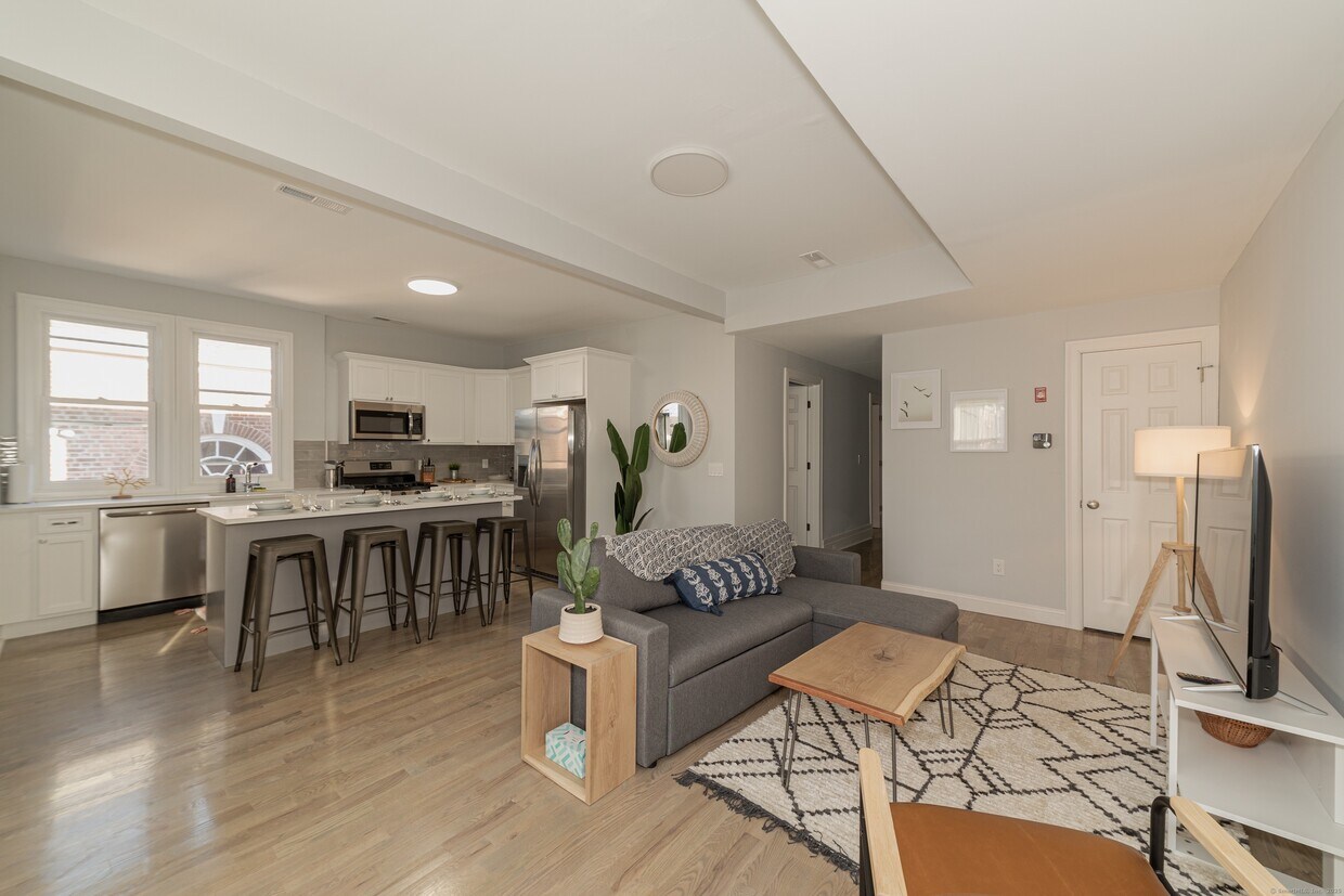 Foto principal - 708 Orange St