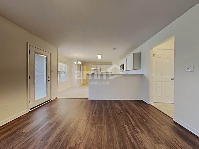 Foto del edificio - 4874 Oakton Way