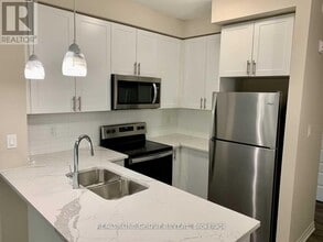 Building Photo - 610 Farmstead Dr