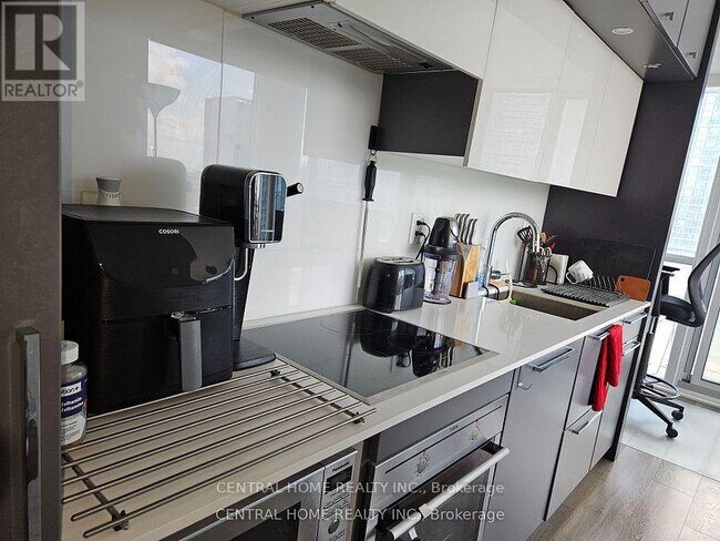 Photo du bâtiment - 15 Grenville St