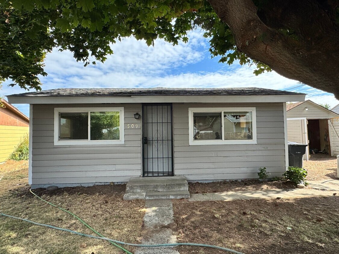 Foto principal - Selah remodeled 1 br, 1 ba home with washe...
