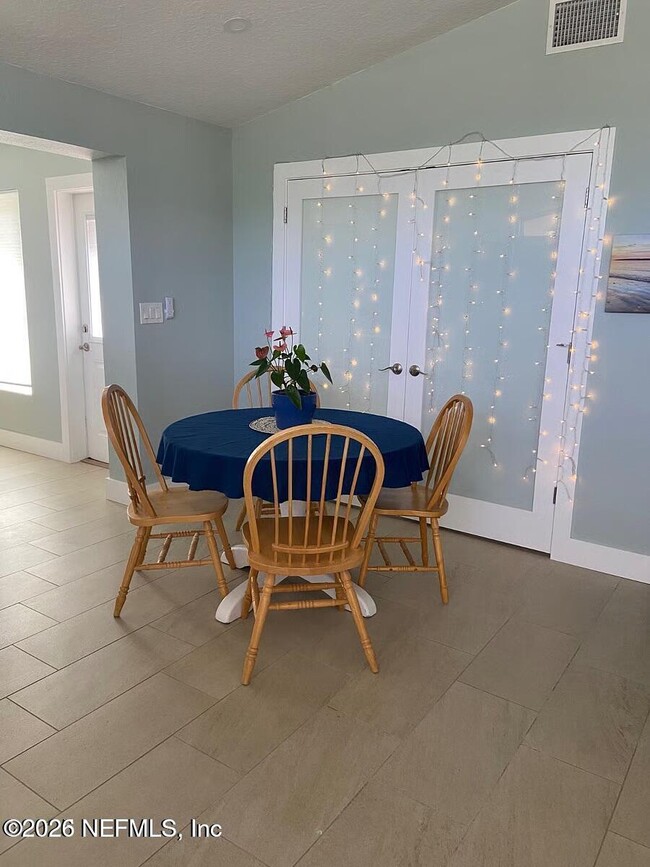 Foto del edificio - 130 Southwind Cir