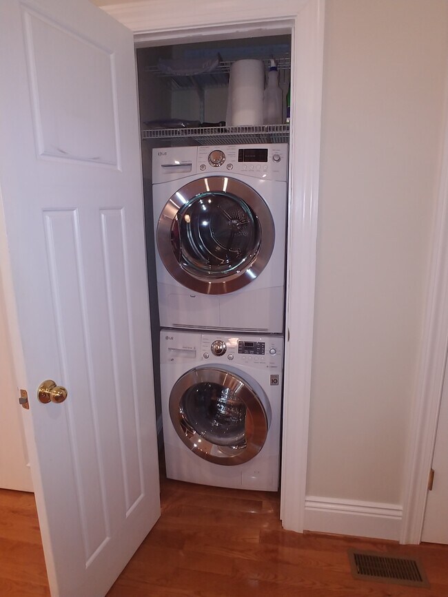 Foto del edificio - 1354 Pennsylvania Ave SE