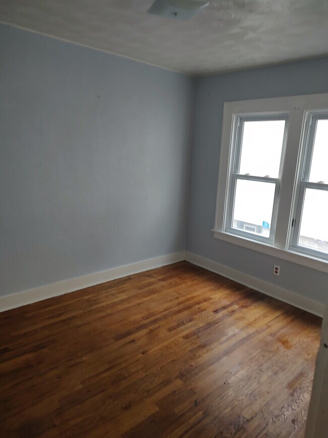 Foto del edificio - 271 Forest Hill Dr