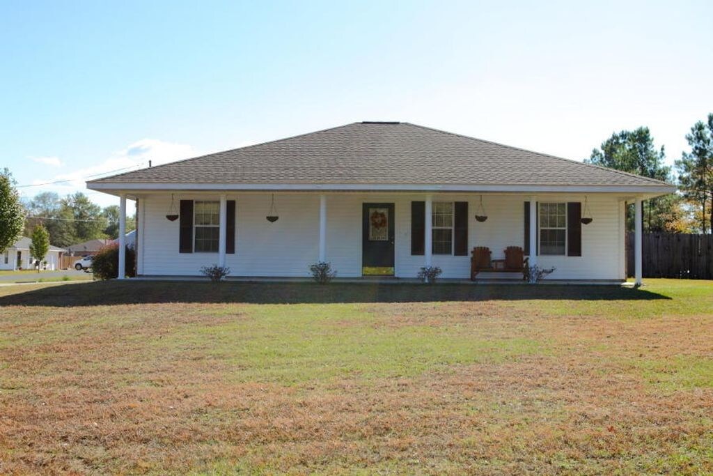 Primary Photo - 116 N Ridge Dr