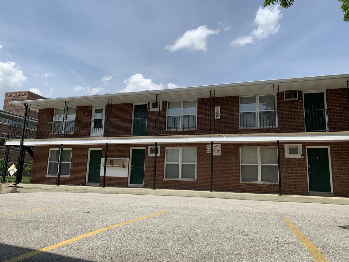 218 S Grant St Unit 8, West Lafayette, IN 47906 Room for Rent in West