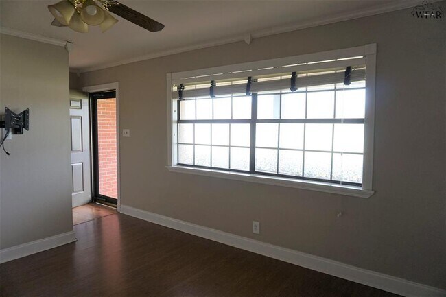 Building Photo - 4715 Coronado Ave