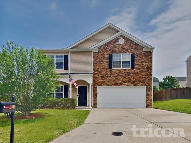 Foto del edificio - 2048 Lauren Woods Dr