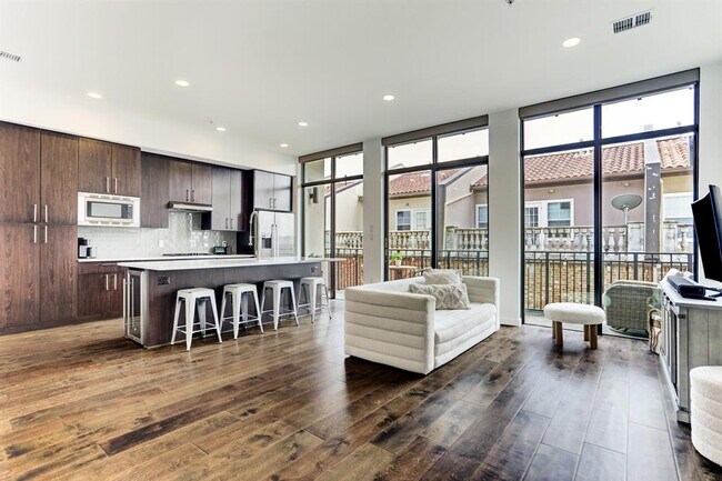 Foto del edificio - 4820 Caroline St