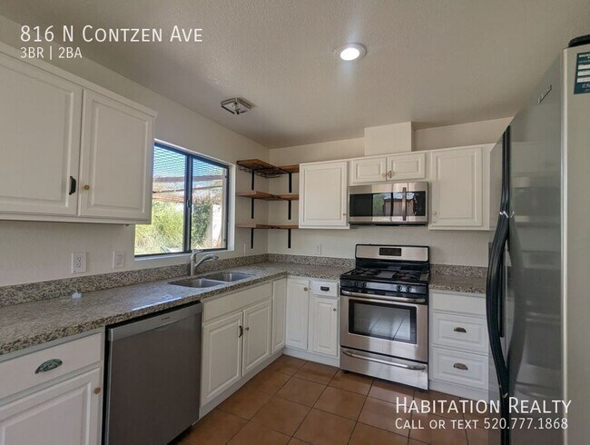 Foto del edificio - 816 N Contzen Ave