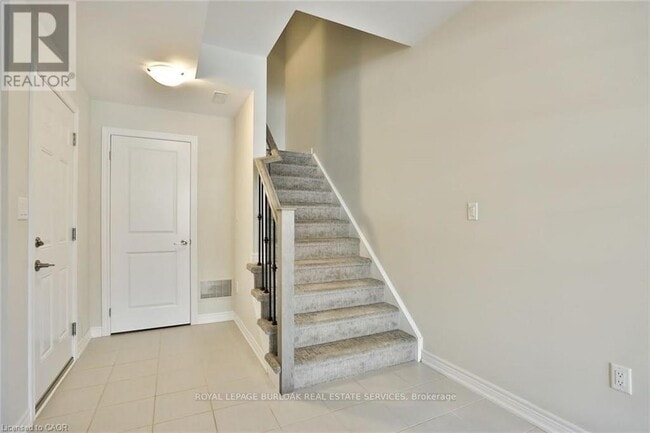 Building Photo - 288 Glover Rd