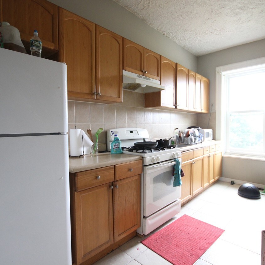 Primary Photo - 1358 Prospect Pl